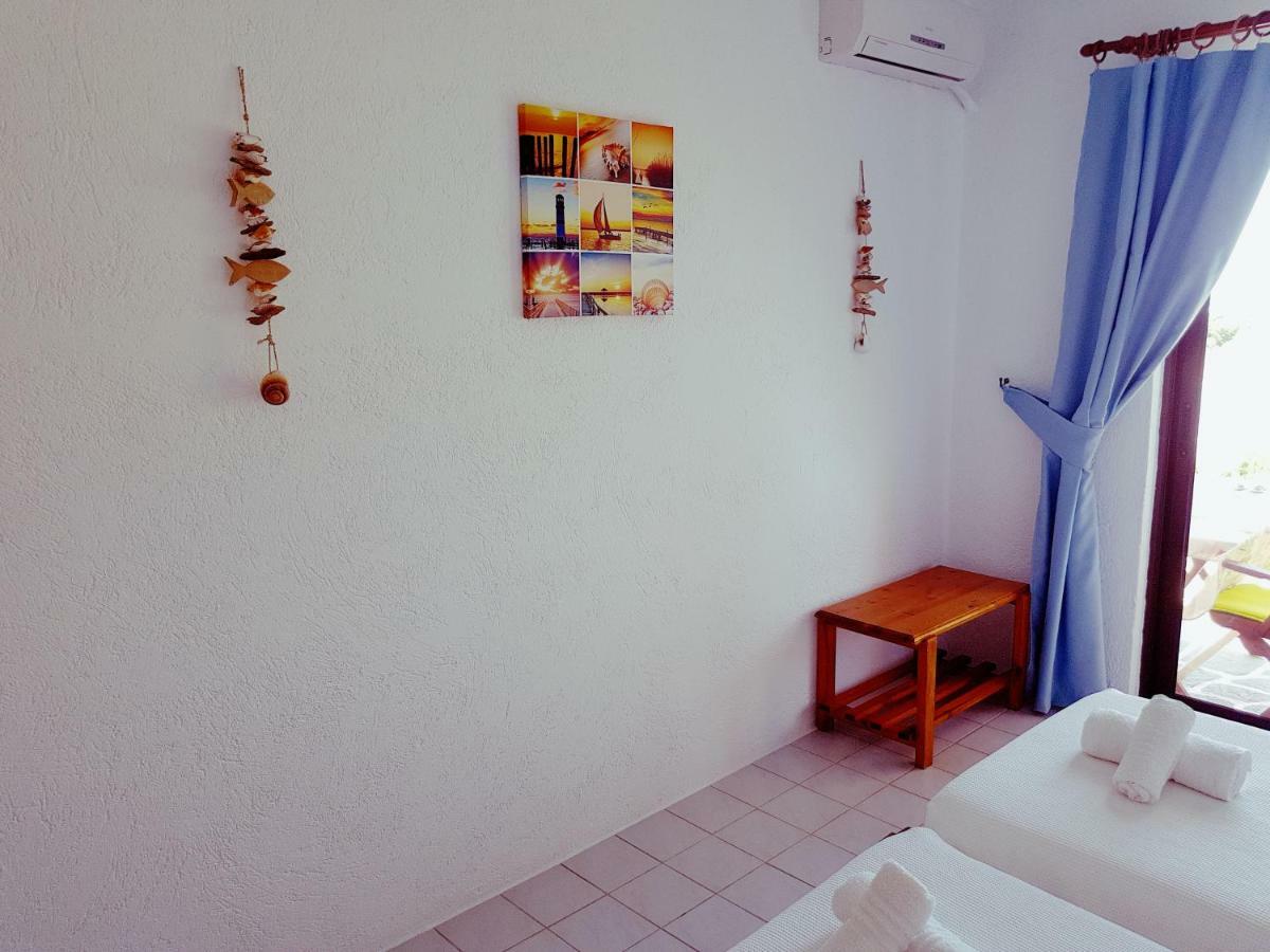 Melina'S Apartments Kalavárda Extérieur photo
